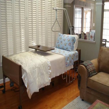 Load image into Gallery viewer, Adjustable Full Electric Medical Hospital Bed

